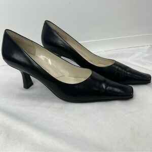Bandolino Classic Black Women's Leather Heels Size 7.5